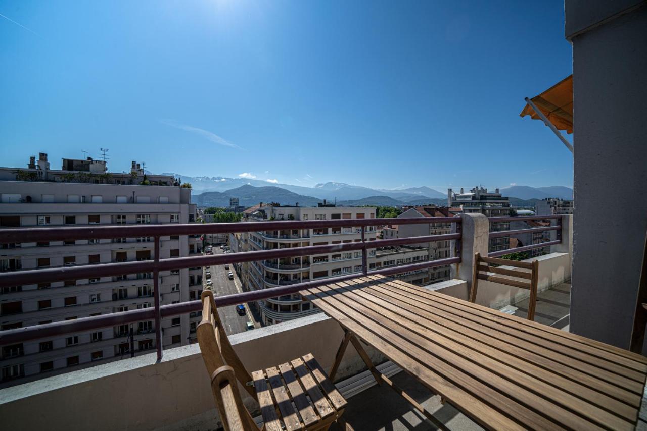 La Bella Donna Grenoble Bagian luar foto